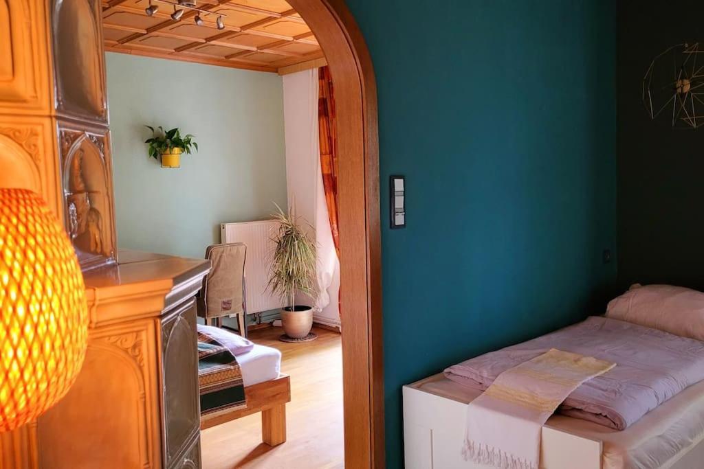 Colourful 2.5 Bedroom With Large Balcony & Garden. Prinzersdorf Eksteriør billede